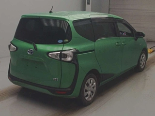 TOYOTA SIENTA 2016