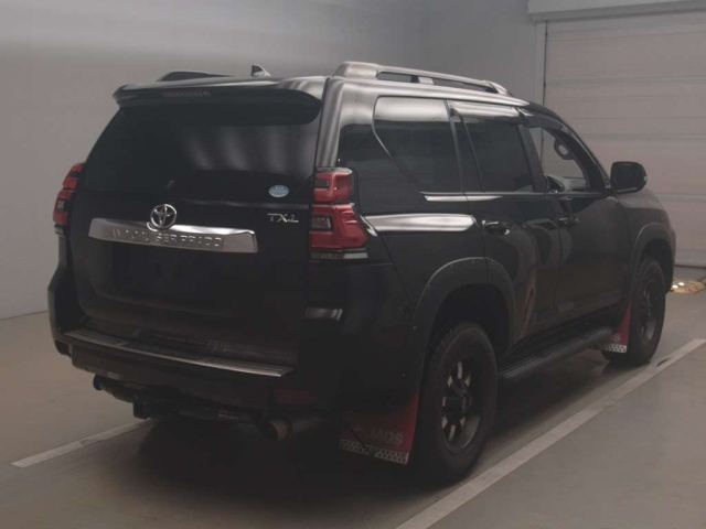 TOYOTA LAND CRUISER PRADO 2018