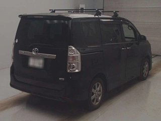 TOYOTA VOXY 2008