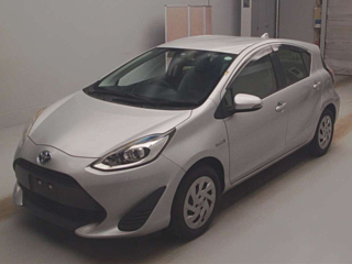 TOYOTA AQUA 2018