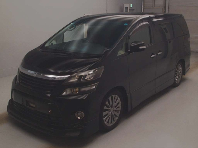 TOYOTA VELLFIRE 2013