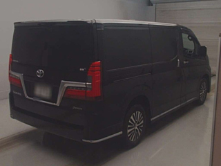 TOYOTA GRANACE 2023