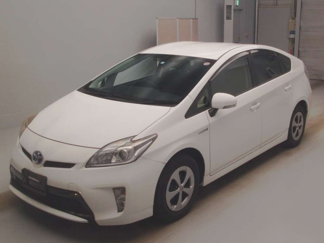 TOYOTA PRIUS 2014