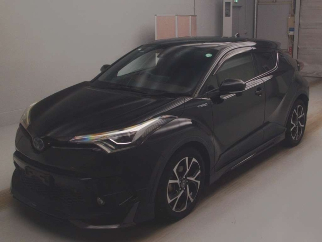 TOYOTA C-HR 2017