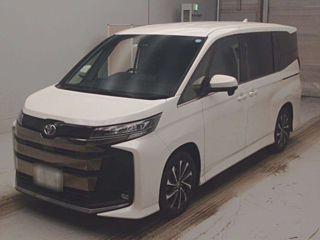 TOYOTA NOAH 2022