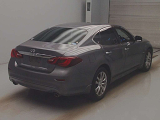 NISSAN FUGA 2018