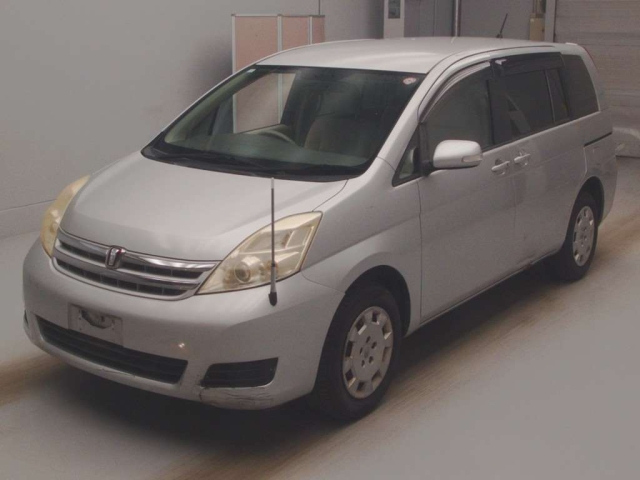 TOYOTA ISIS 2010