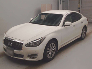 NISSAN FUGA 2015