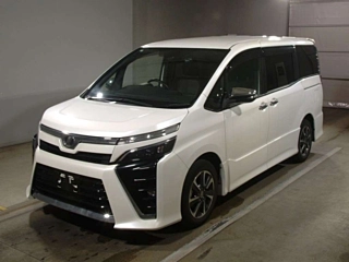 TOYOTA VOXY 2019