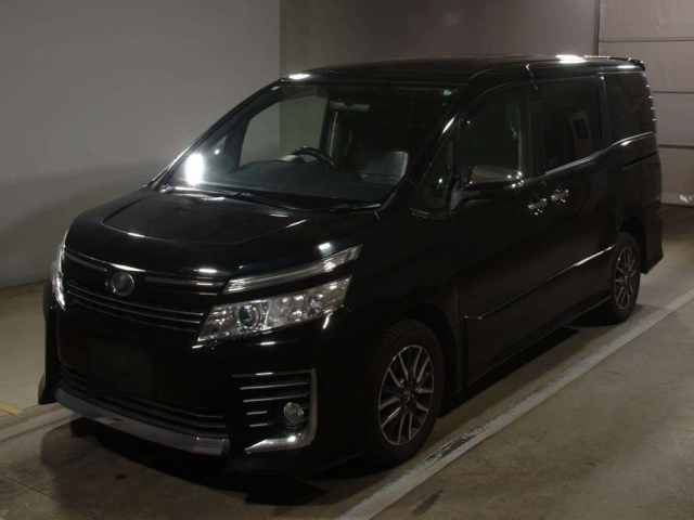 TOYOTA VOXY 2015