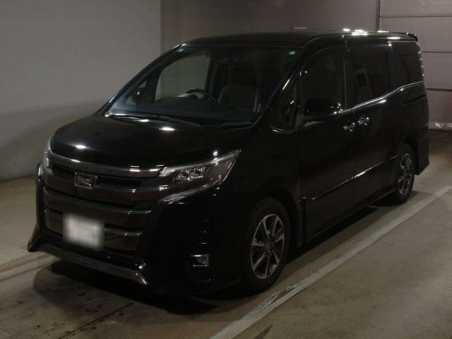 TOYOTA NOAH 2019
