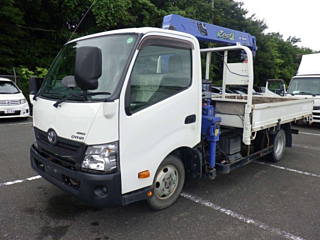 TOYOTA DYNA 2017