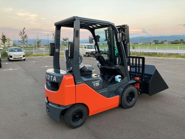 TOYOTA FORKLIFT 2025