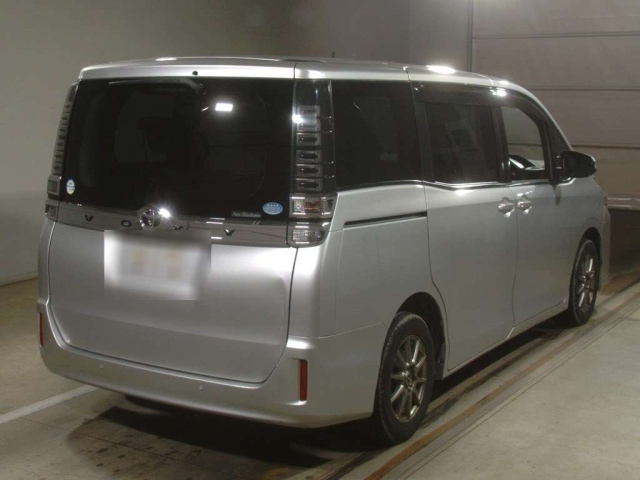 TOYOTA VOXY 2019