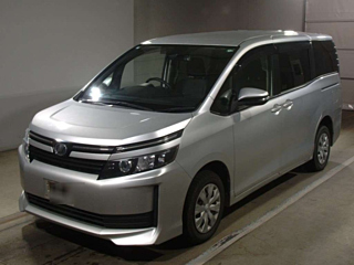 TOYOTA VOXY 2017