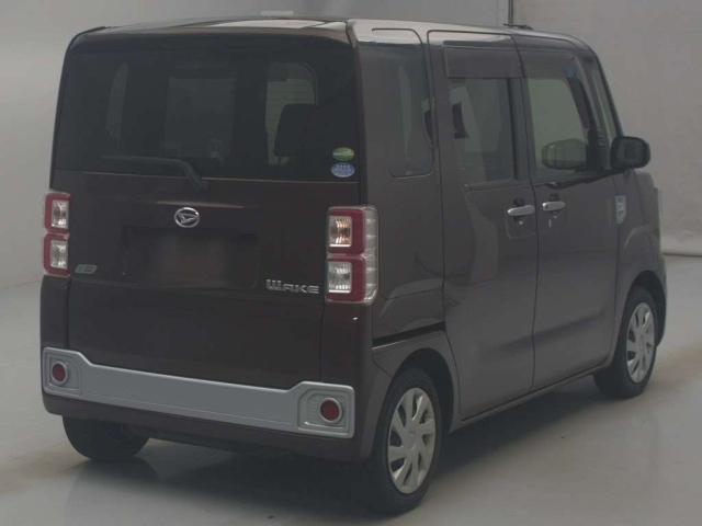 DAIHATSU WAKE 2014