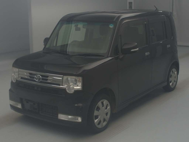 TOYOTA PIXIS SPACE 2012