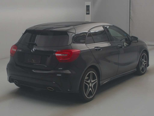 MERCEDES BENZ A CLASS 2015
