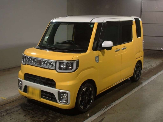 DAIHATSU WAKE 2015