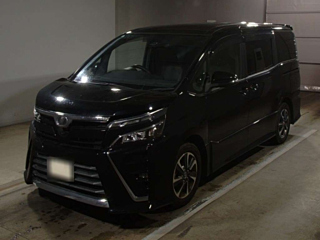 TOYOTA VOXY 2017