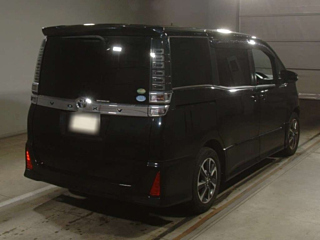 TOYOTA VOXY 2017
