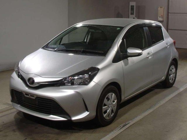 TOYOTA VITZ 2016