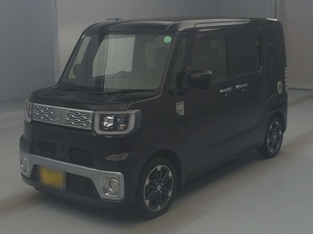 DAIHATSU WAKE 2015