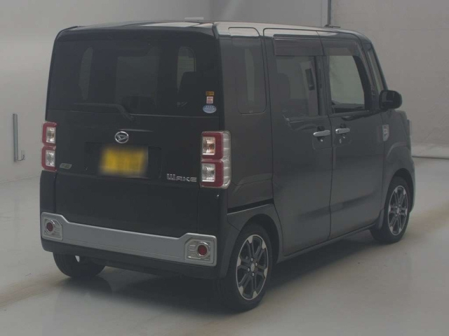 DAIHATSU WAKE 2015