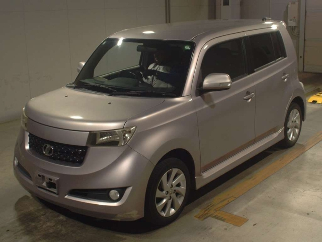 TOYOTA BB 2009
