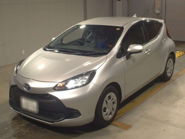 TOYOTA AQUA 2022