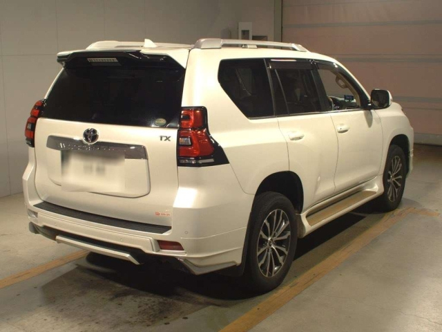 TOYOTA LAND CRUISER PRADO 2018