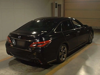 TOYOTA CROWN 2018