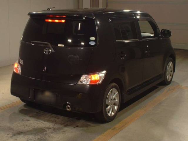 TOYOTA BB 2010