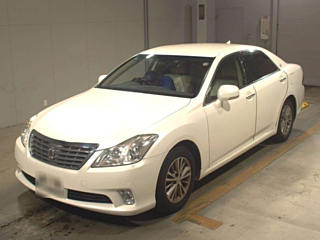 TOYOTA CROWN 2010