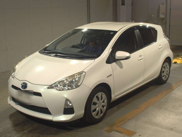 TOYOTA AQUA 2014