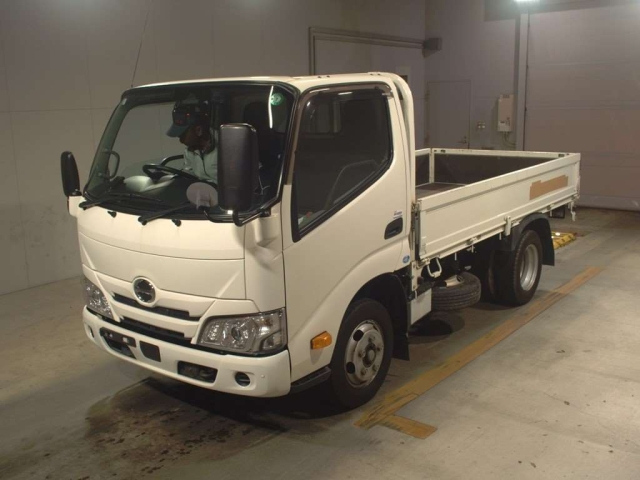 HINO DUTRO 2022