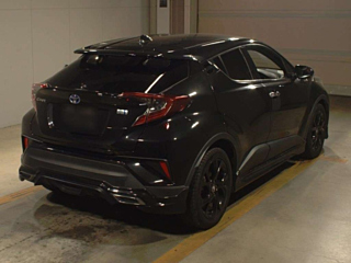 TOYOTA C-HR 2019