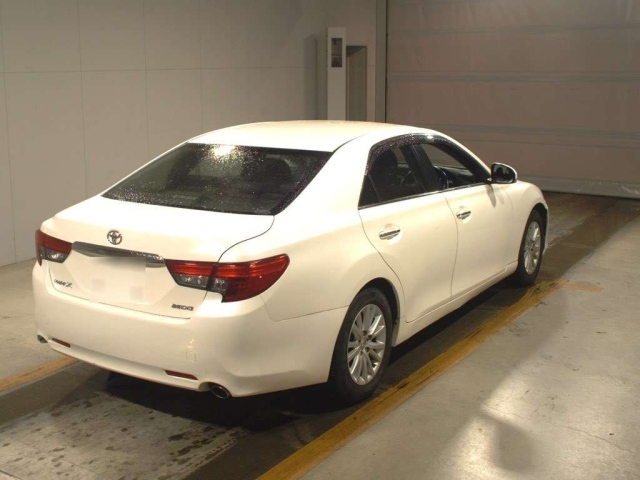 TOYOTA MARK X 2016