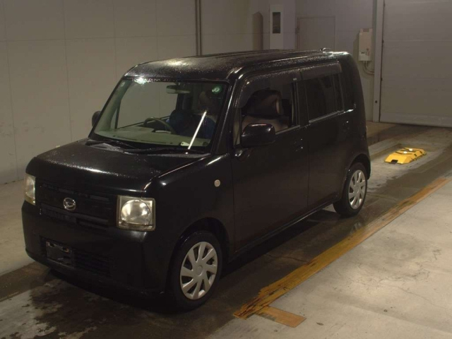 DAIHATSU MOVE CONTE 2011