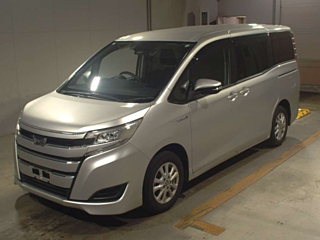 TOYOTA NOAH 2020