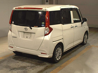 TOYOTA ROOMY 2020