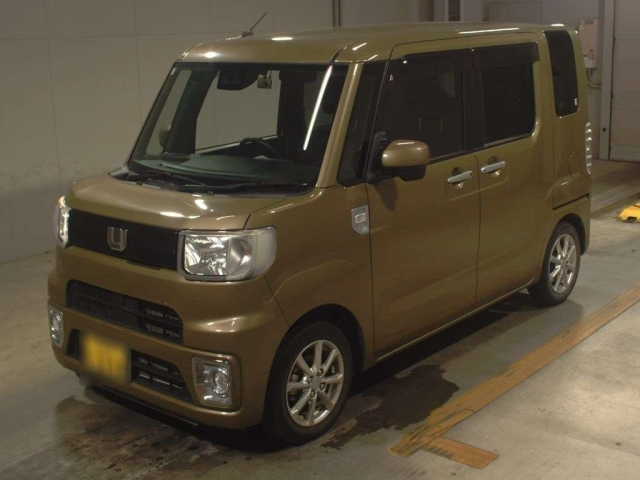 DAIHATSU WAKE 2021