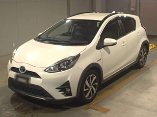 TOYOTA AQUA 2017