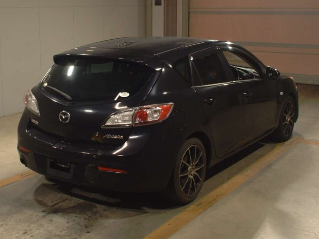 MAZDA AXELA 2010