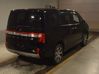 MITSUBISHI DELICA D5 2021