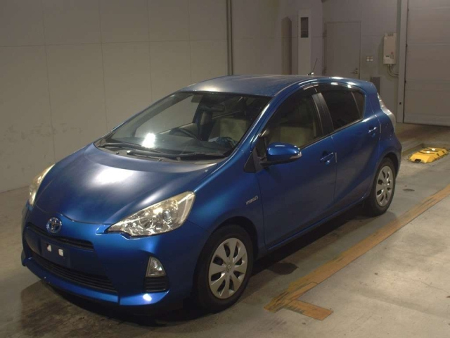 TOYOTA AQUA 2014
