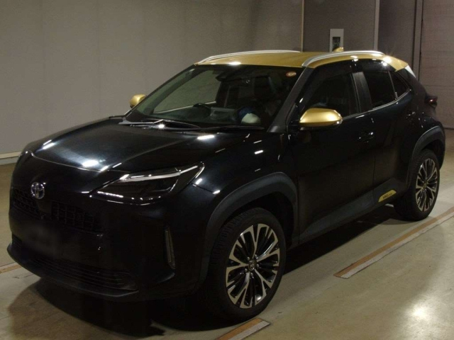 TOYOTA YARIS CROSS 2021