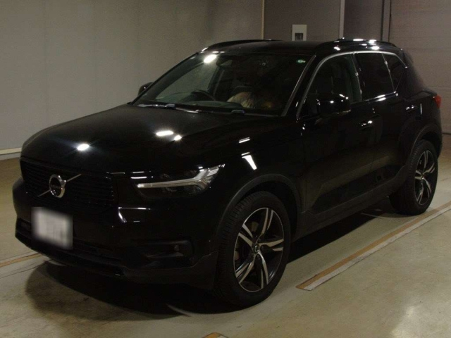 VOLVO XC40 2019