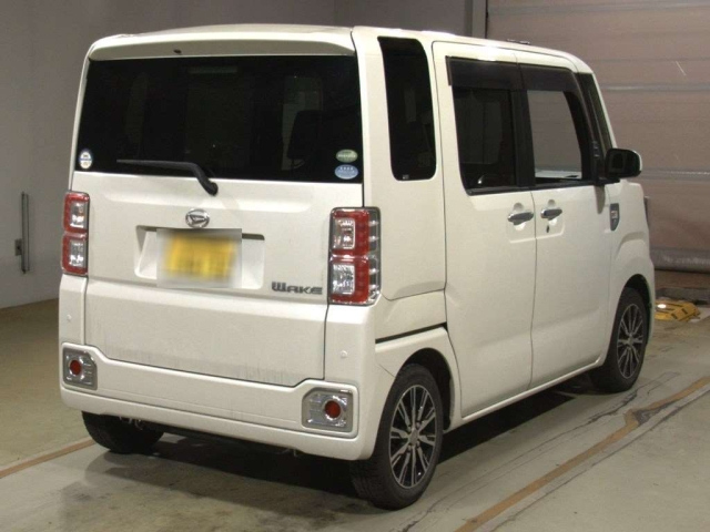 DAIHATSU WAKE 2017