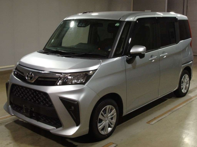 TOYOTA ROOMY 2023
